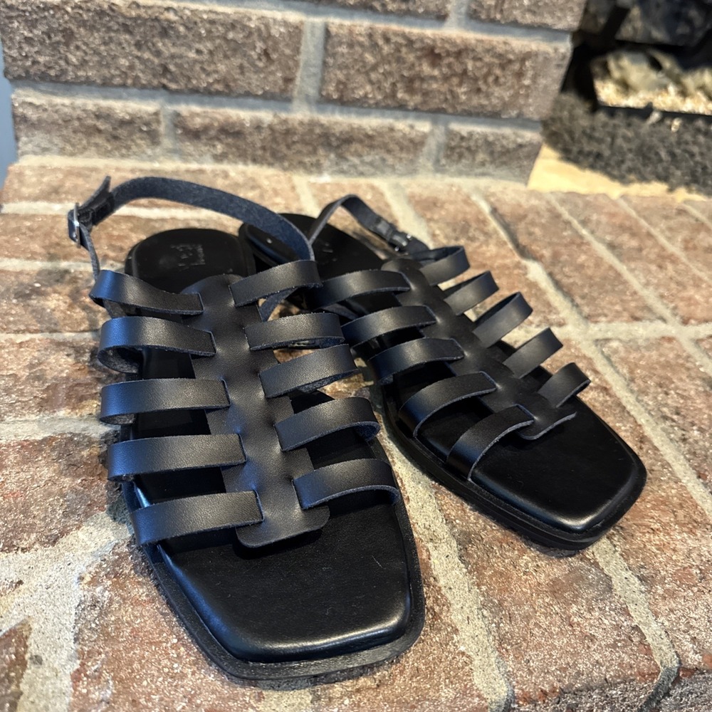 Nordstrom Rack Hugo Flat Sandal‎ Slingback Women's  Black Size Sz 9M #137